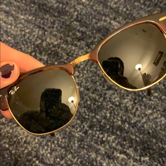 Sunglasses - Picture 3 of 5